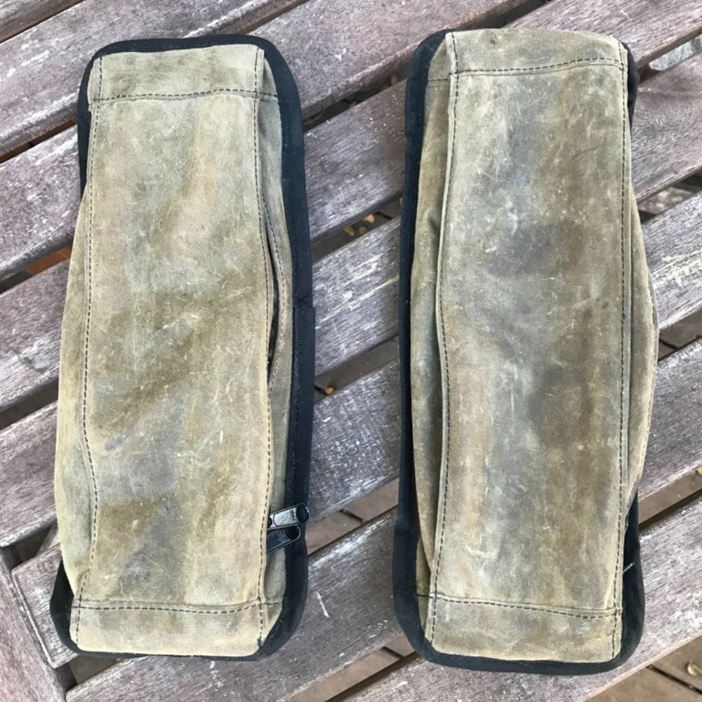 Mission Workshop Arkiv vertical pockets pouches.